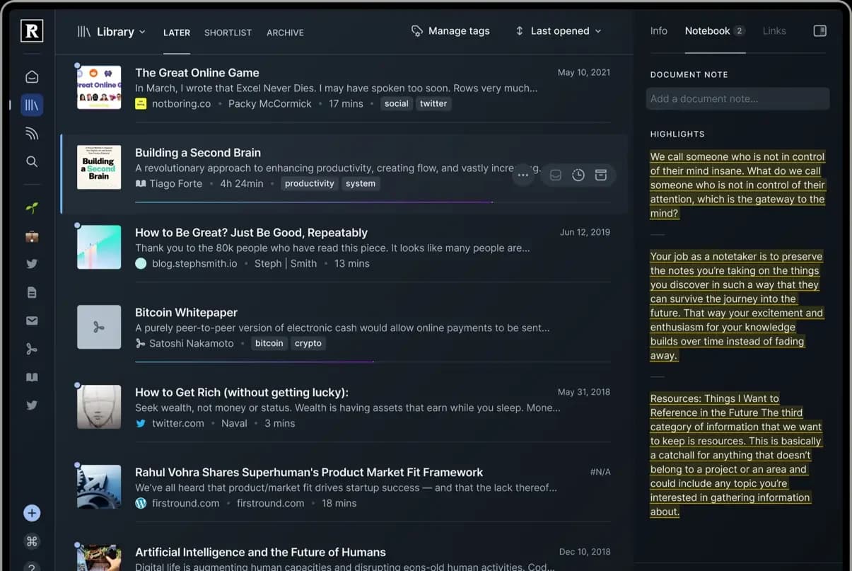 保存記事と注釈サイドバーがある Readwise Reader のハイライト付きライブラリ画面